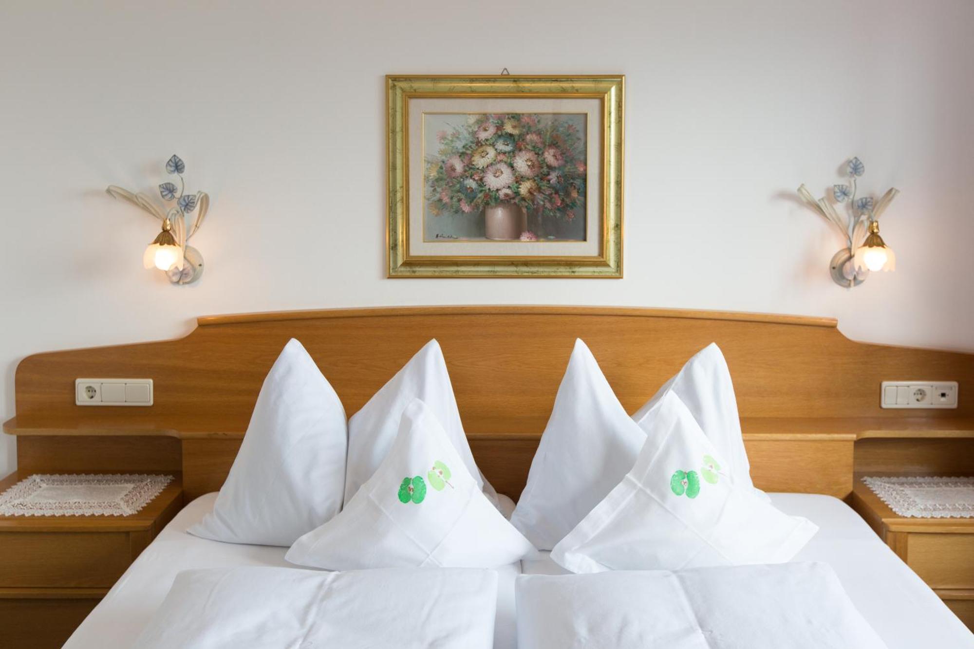 Bed and Breakfast Linghof Tirolo Zewnętrze zdjęcie